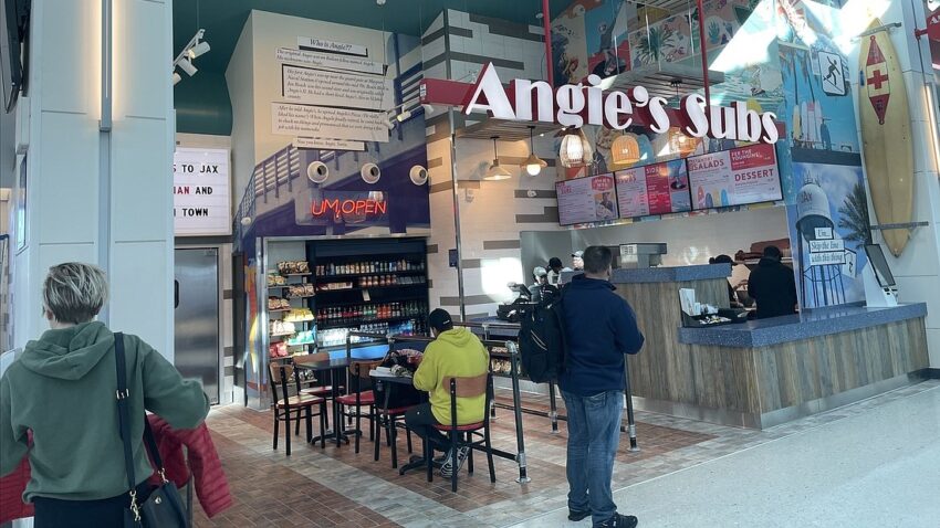Jacksonville Airport Food: A Guide to the Best Eats Before Your Flight