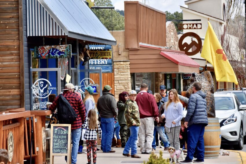 A Food Lover’s Guide to Ruidoso: Discovering the Culinary Delights of the Sacramento Mountains