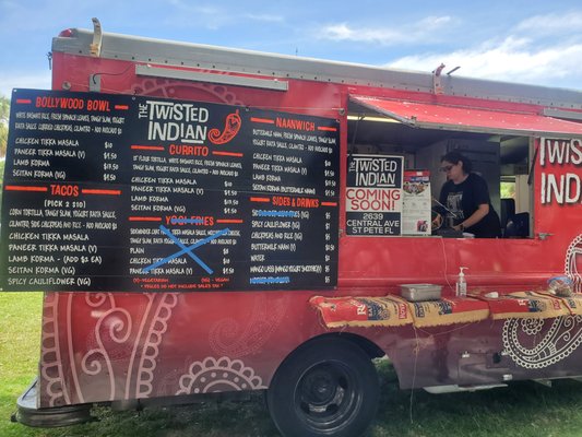 Food Trucks St. Petersburg FL: A Comprehensive Guide to the Burg’s Mobile Cuisine Scene Food Trucks St. Petersburg FL: A Comprehensive Guide to the Burg’s Mobile Cuisine Scene